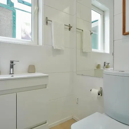 Mbird Riviera Flat 3 * אסטוריל