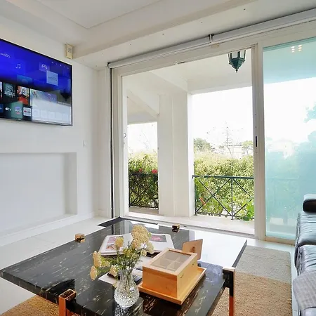 Mbird Riviera Flat 3 Apartment