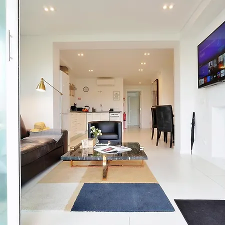 Mbird Riviera Flat 3 Estoril